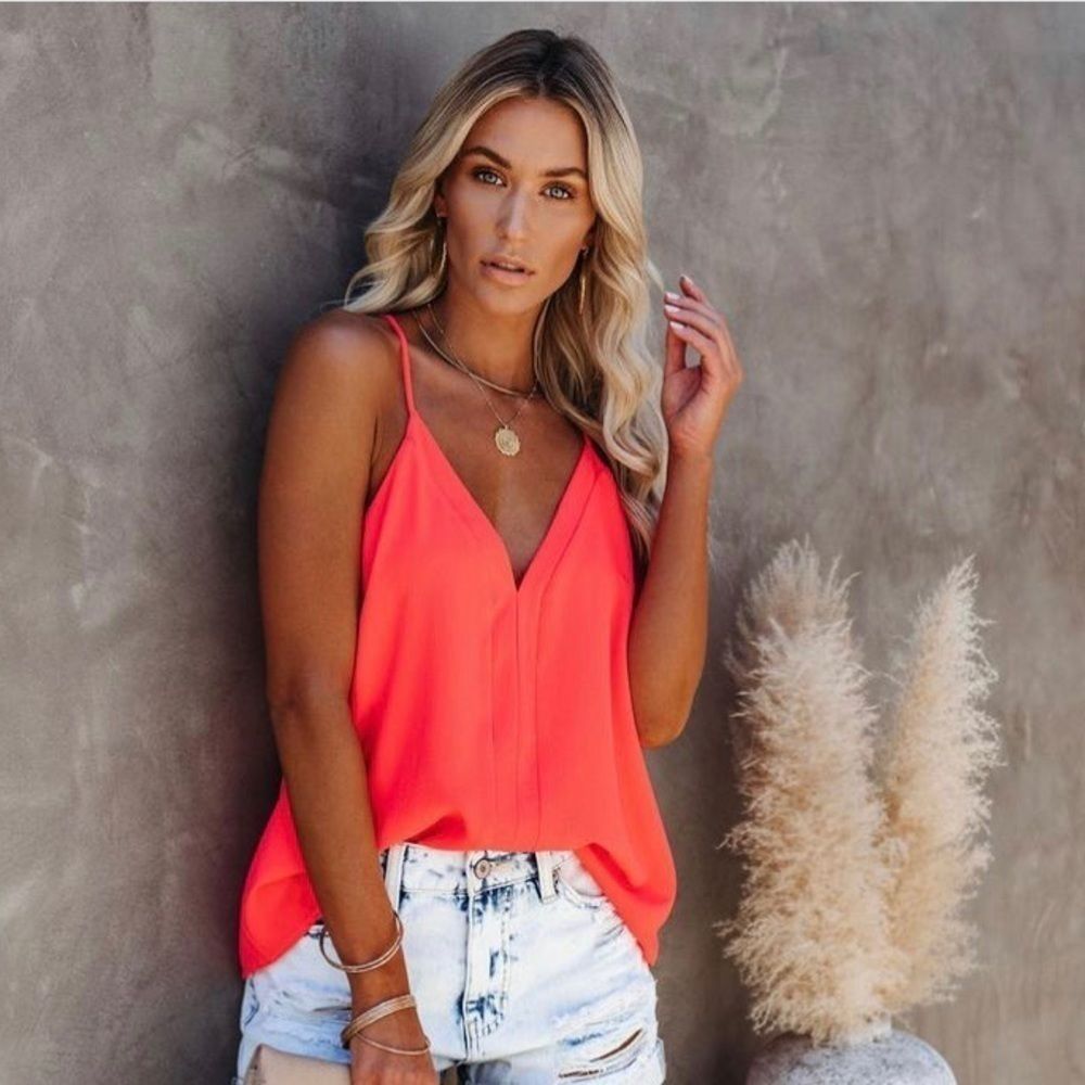 Coral tank size small never worn